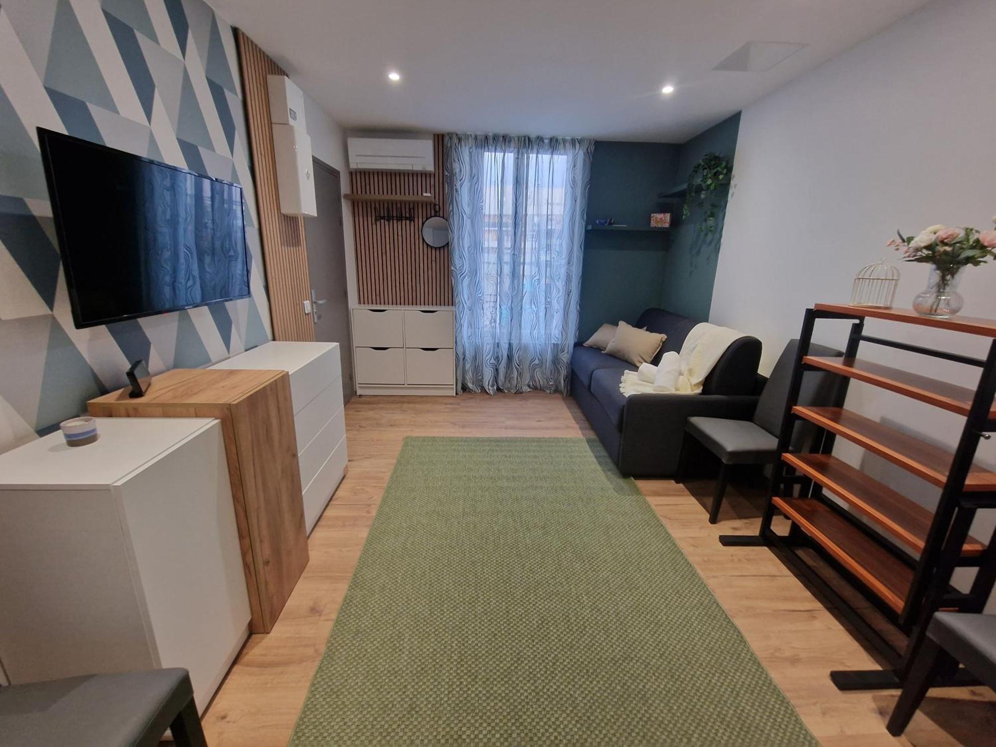 Maison D'Hotes Avec 3 Appartements Et Un Studio Viry-Chatillon Exterior photo